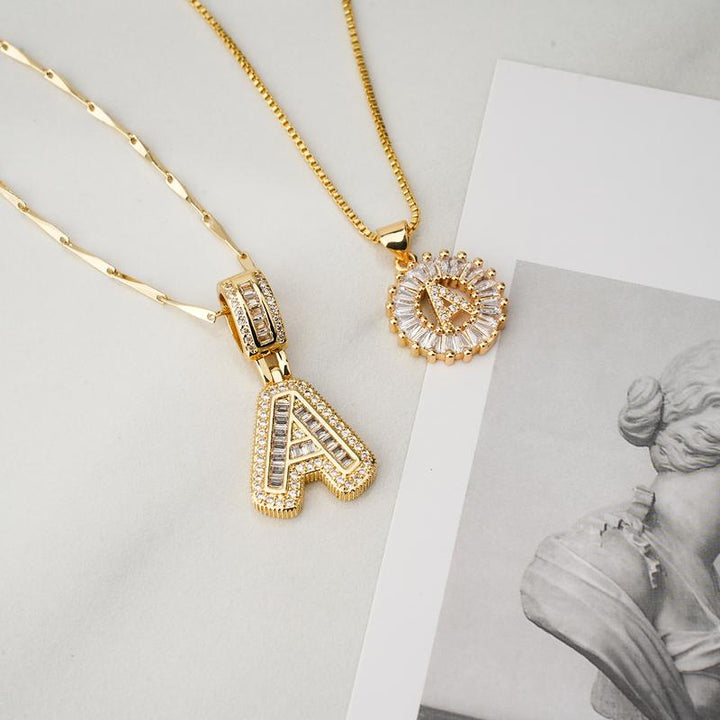 Aisha™ | Elegante 2-pack initial letter pendant necklaces