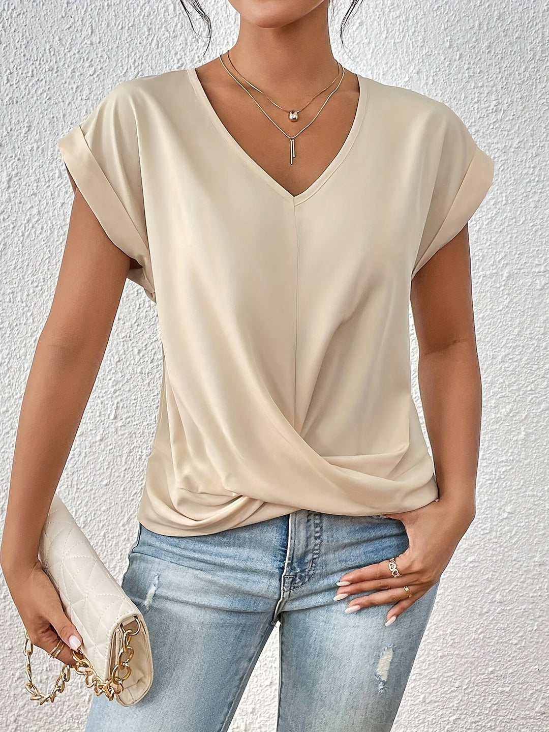 Meika™ | Klassieke twist detail top met V-hals