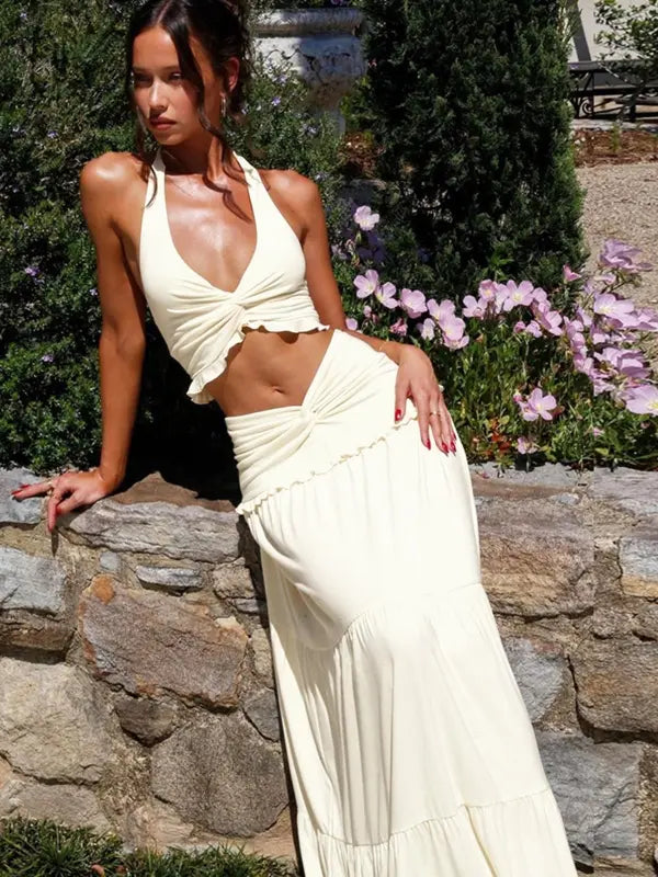 Ariya™ | Chique plunge neck summer two-piece outfit