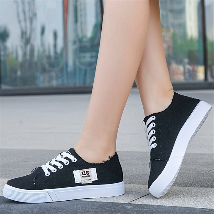 Anna™ | Timeless low-top sneakers