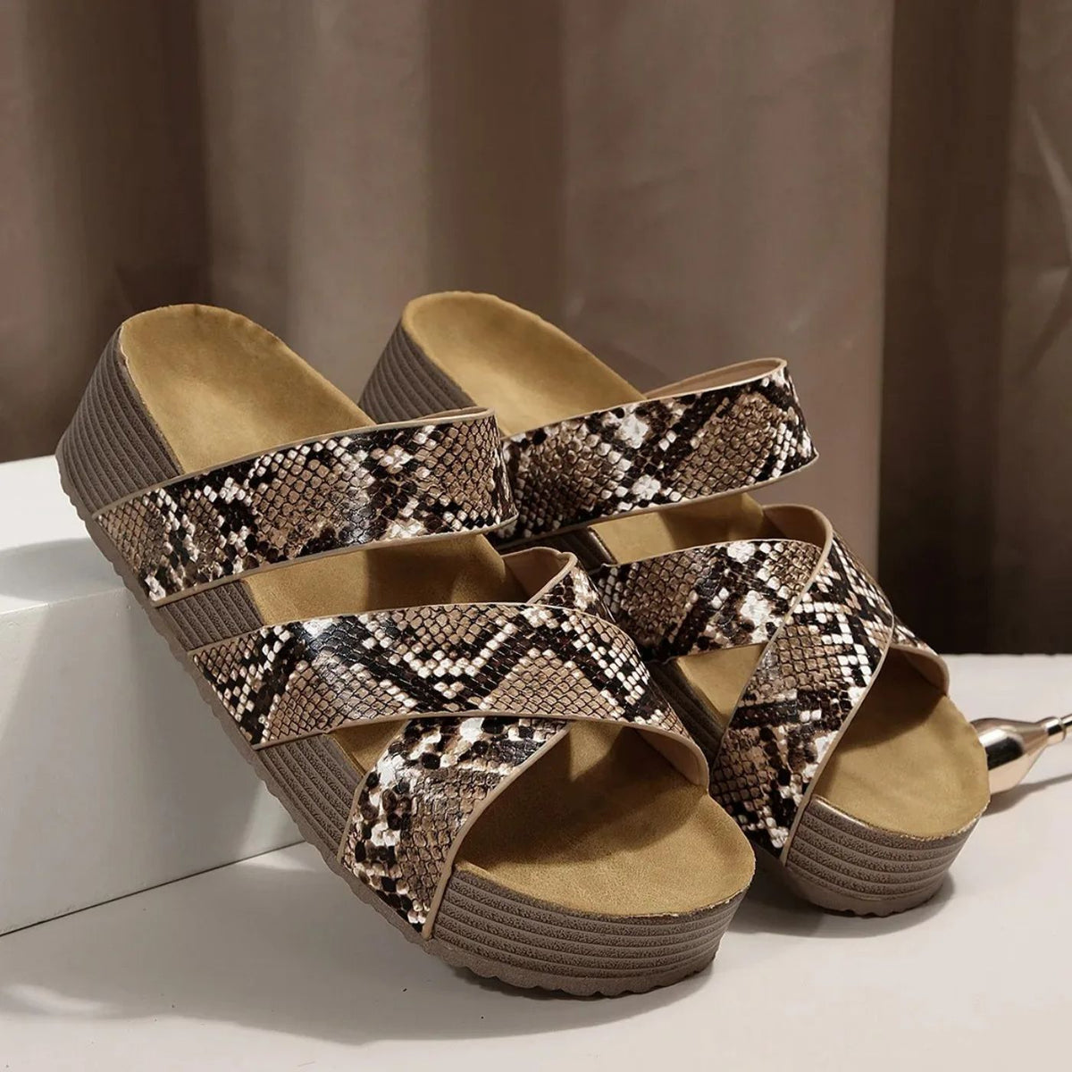 Abigail™ | Orthopedische leather strap sandalen