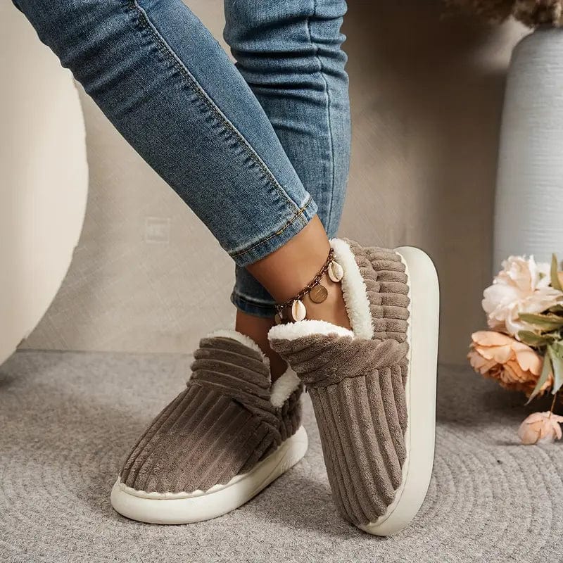 Lyssa™ | Plush comfort slippers