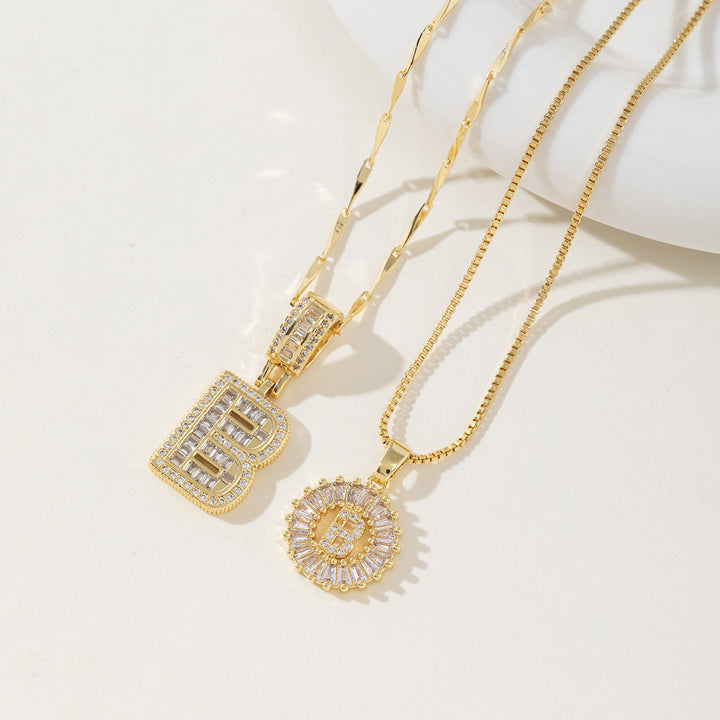 Aisha™ | Elegante 2-pack initial letter pendant necklaces