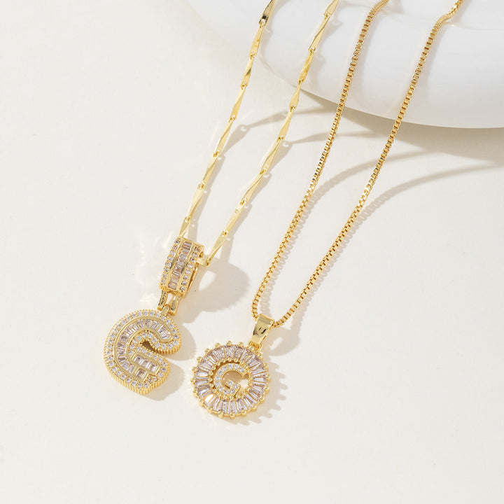 Aisha™ | Elegante 2-pack initial letter pendant necklaces