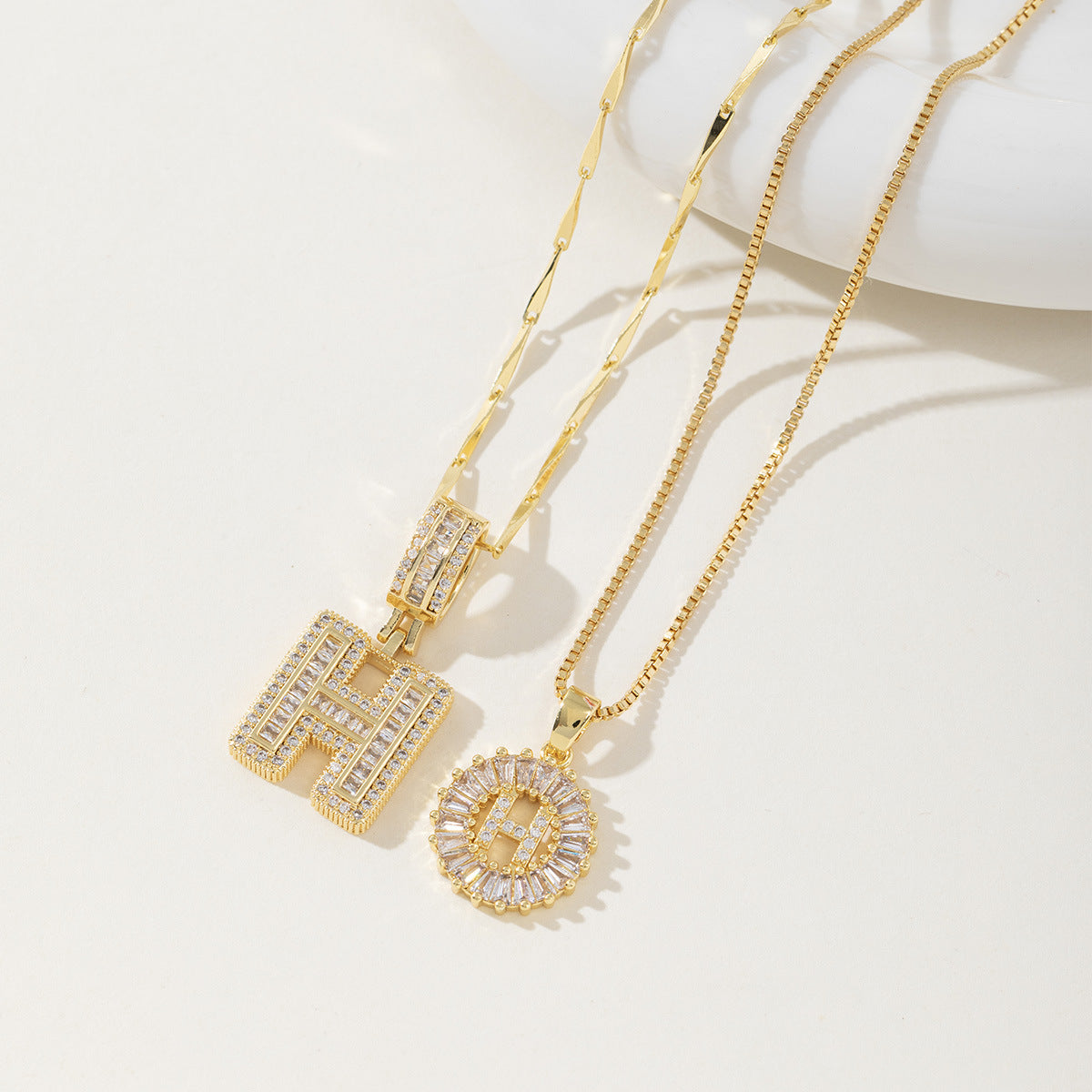 Aisha™ | Elegante 2-pack initial letter pendant necklaces