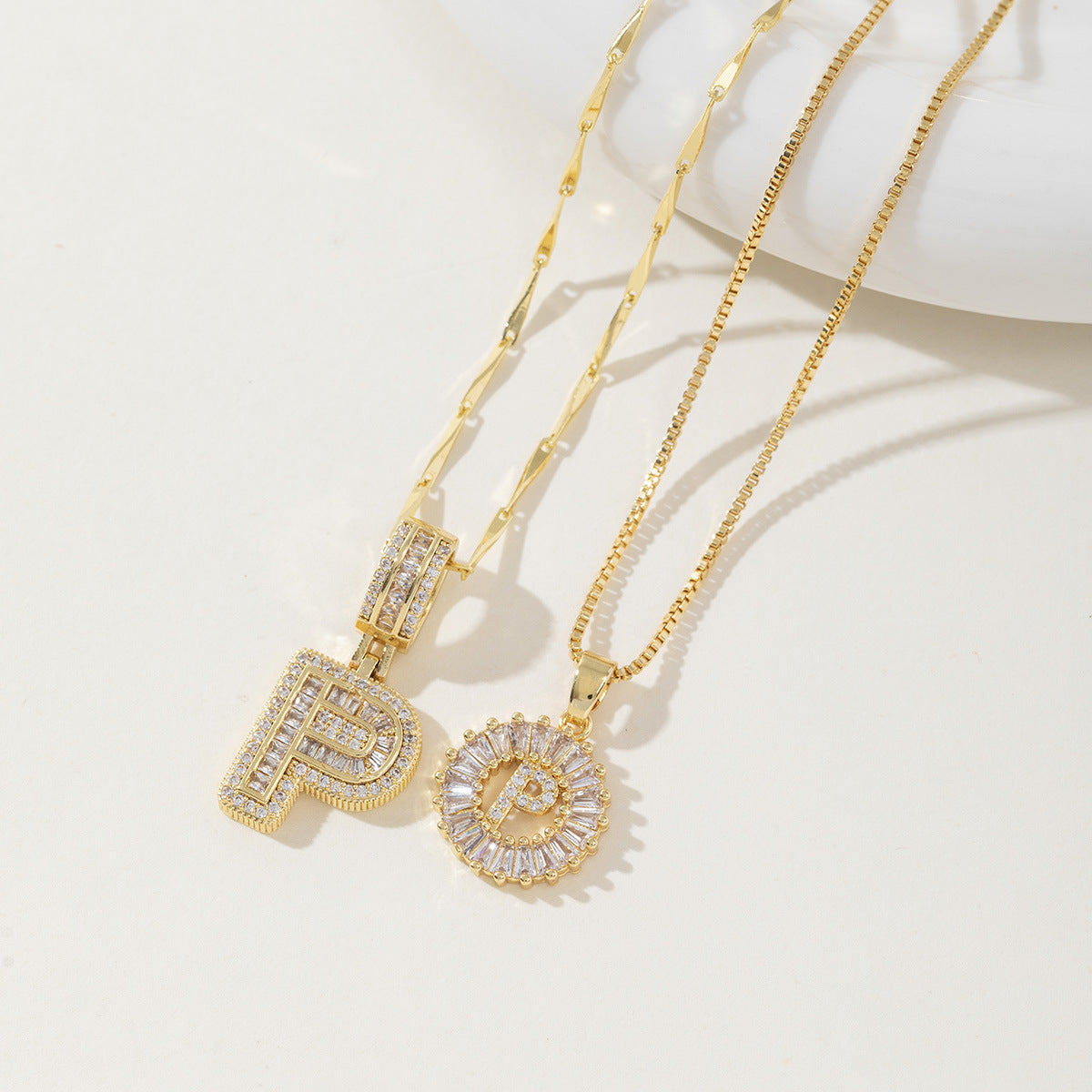 Aisha™ | Elegante 2-pack initial letter pendant necklaces