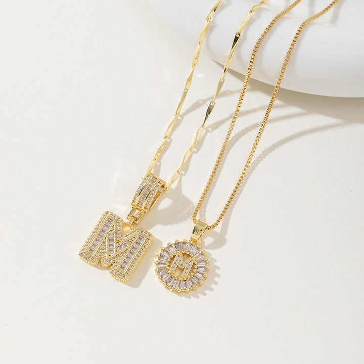 Aisha™ | Elegante 2-pack initial letter pendant necklaces