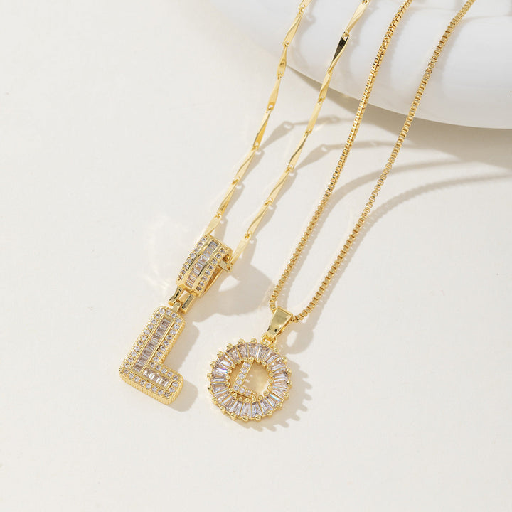 Aisha™ | Elegante 2-pack initial letter pendant necklaces