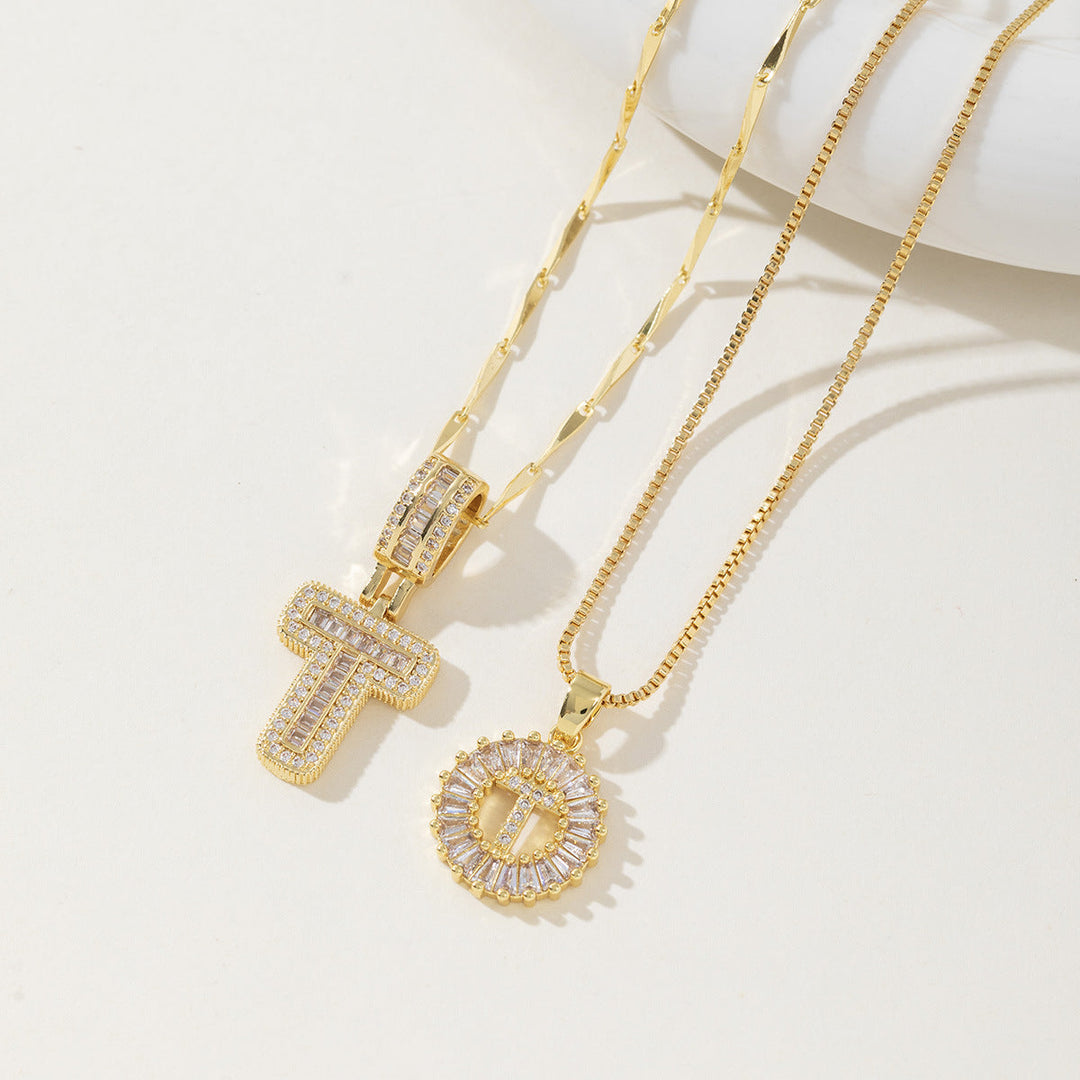 Aisha™ | Elegante 2-pack initial letter pendant necklaces