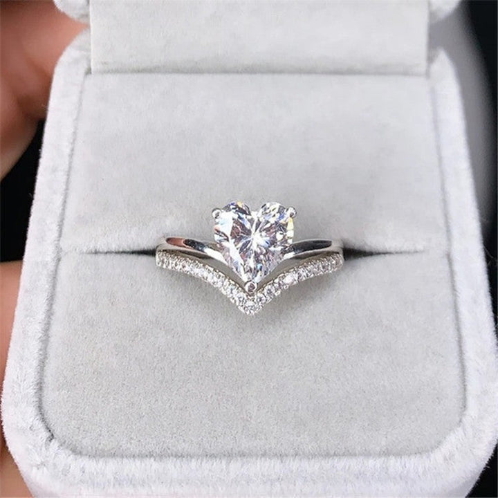 Aline™ | Radiant heart silver ring