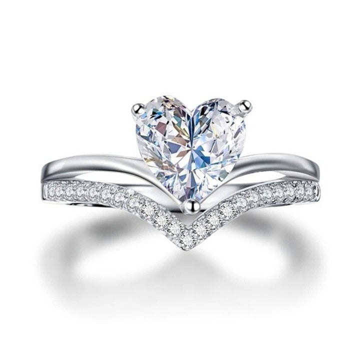 Aline™ | Radiant heart silver ring