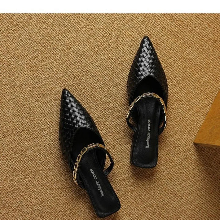 Delmira | Pointed slippers