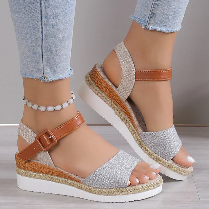 Charlene™ | Relaxte style sleehaksandalen