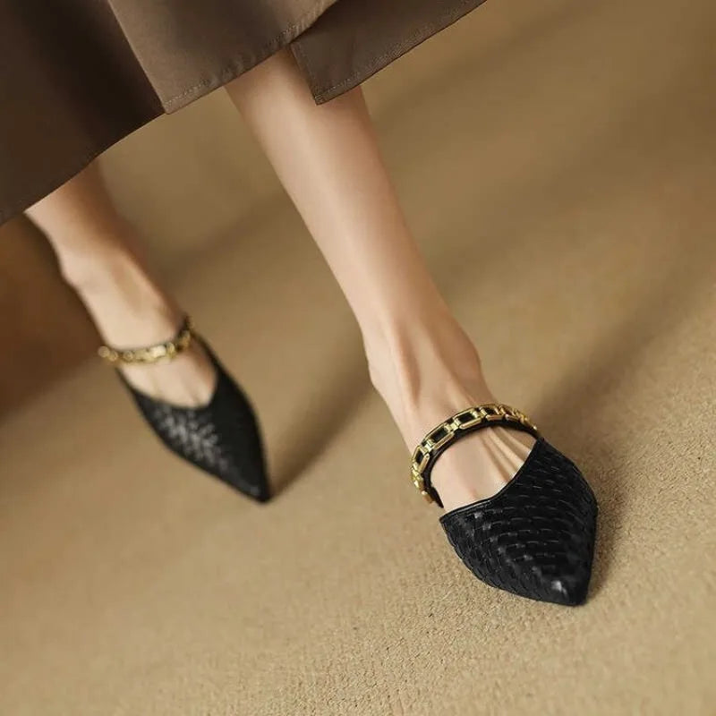 Delmira | Pointed slippers
