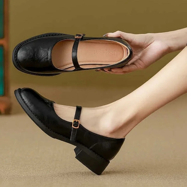 Klassieke comfort mary janes made of leather