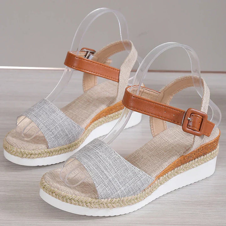 Charlene™ | Relaxte style sleehaksandalen