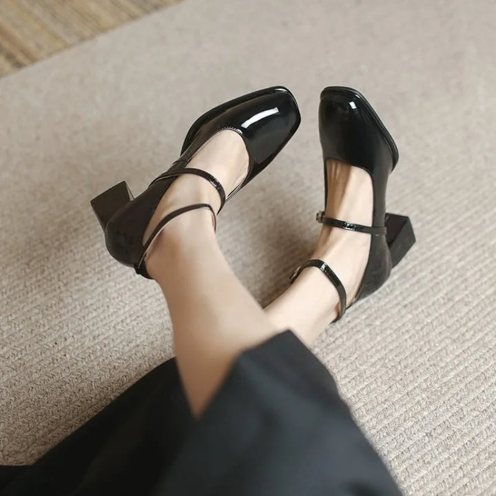Elegant | Ankle-strap pumps