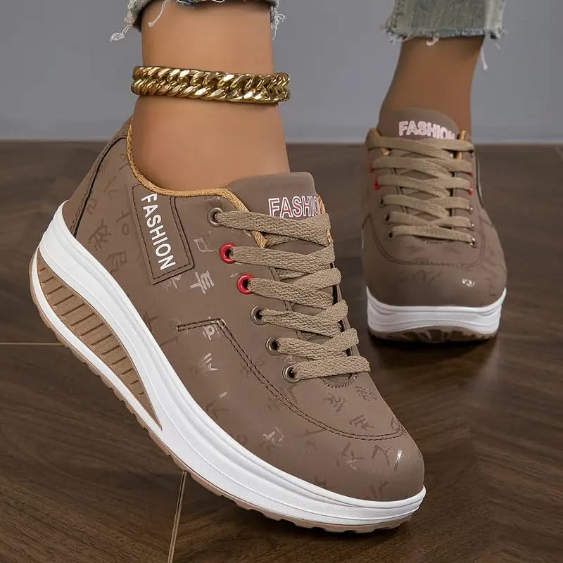 Chloe | Sneakers met veters