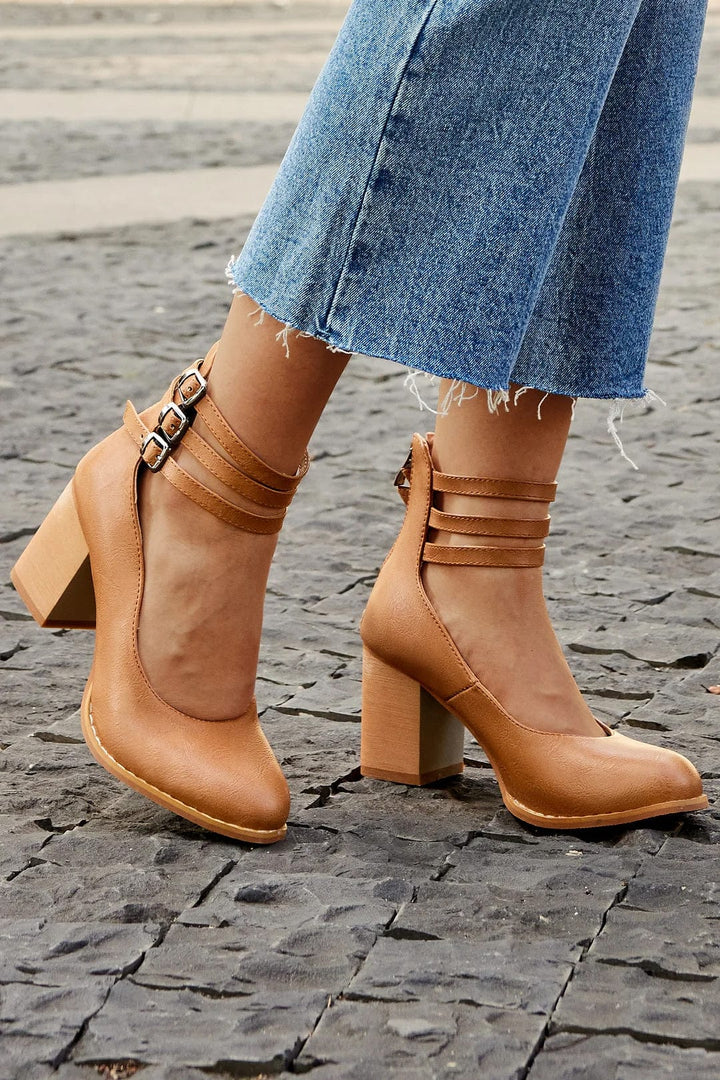 Ariana | Triple buckle hakken