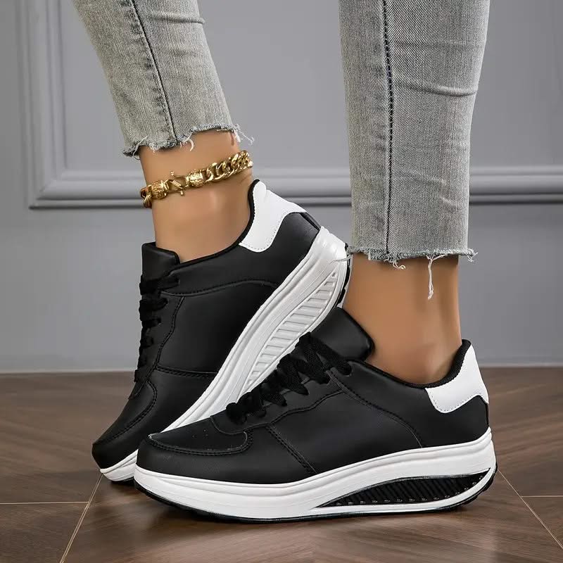 Chloe | Sneakers met veters