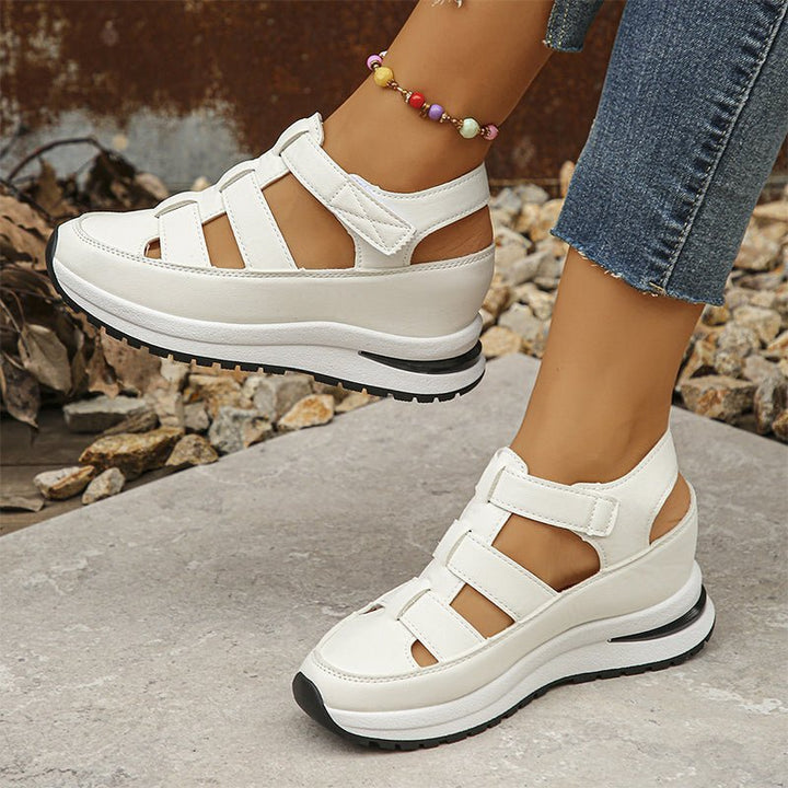 Isadora | Closed-toe sneaker sandalen